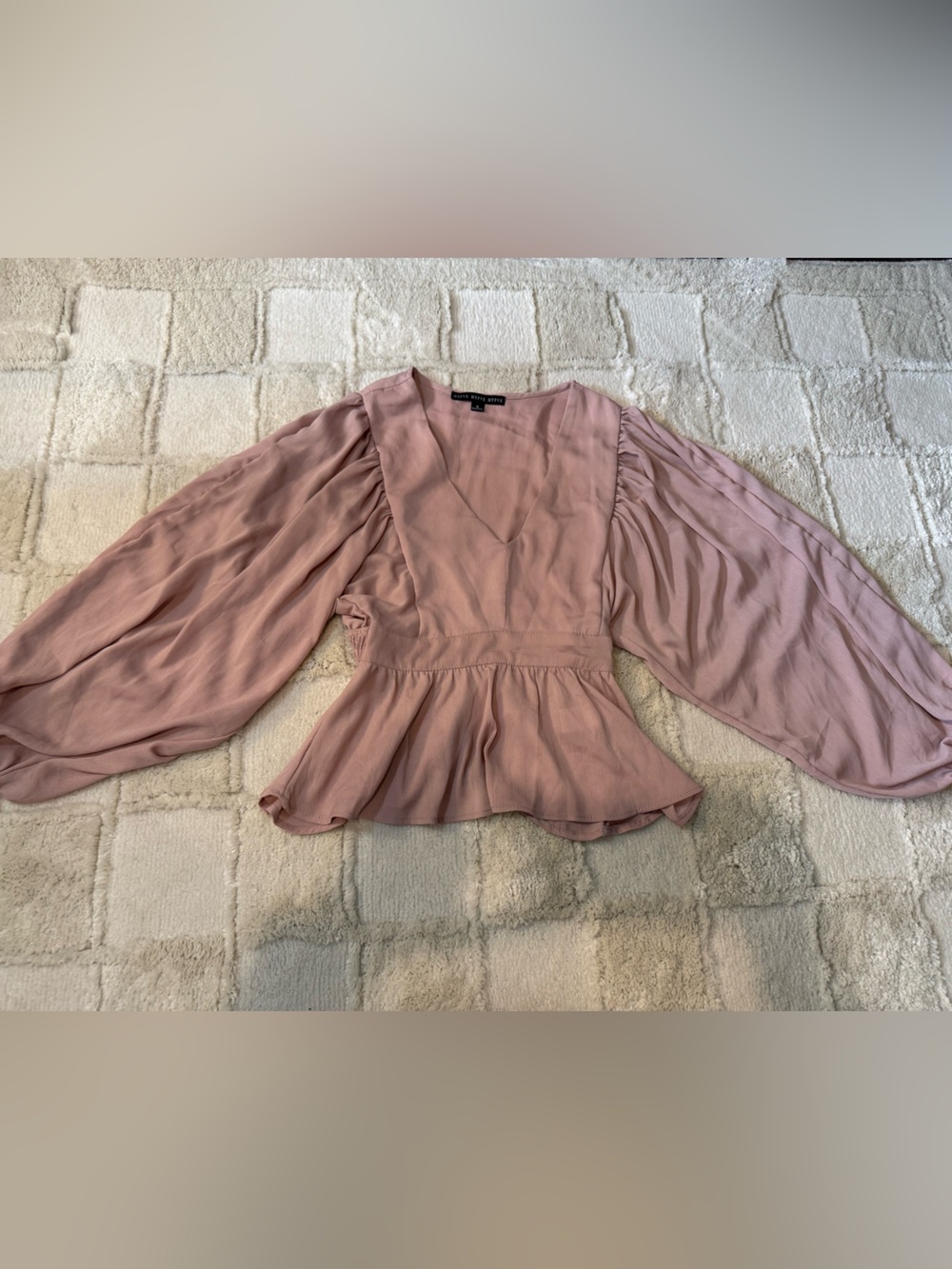 HYFVE Women's Mauve Puff-Sleeve peplum Blouse vneck size S
